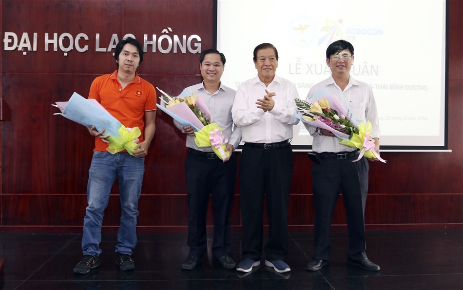 Robocon Lạc Hồng xuất quân tham dự ABU Châu Á Thái Bình Dương 2018