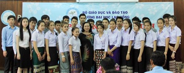 du học sinh Lào và Campuchia