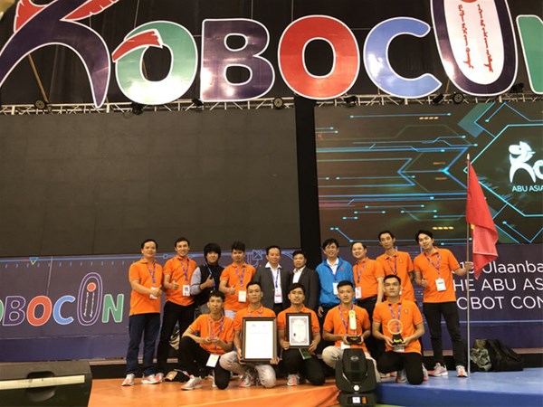 LH – WAO chinh phục giải thưởng của Hội đồng ABU Robocon 2019