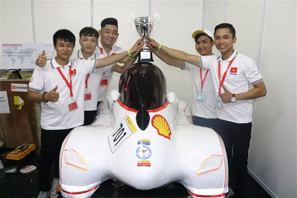 LH-EST mang trí tuệ Việt ra đường đua thế giới