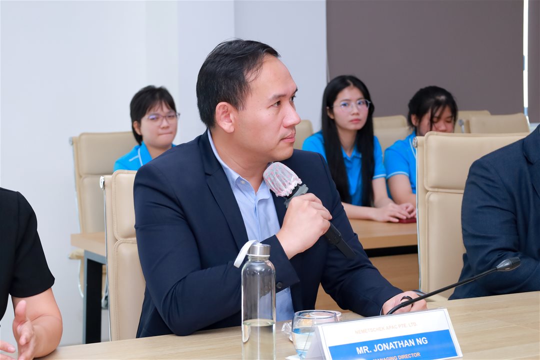 LHU đưa công nghệ toàn cầu đến gần hơn với sinh viên khối ngành Xây dựng