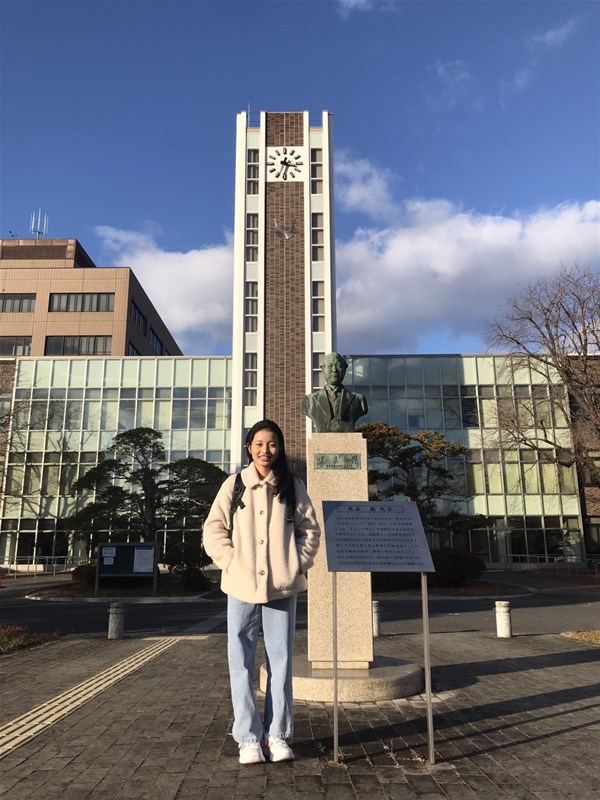 Bạn Phạm Thị Thu Duyên – Sinh viên lớp 18DN115 đang theo học tại Trường Đại học Okayama theo diện học bổng toàn phần của chính phủ Nhật Bản - Mext